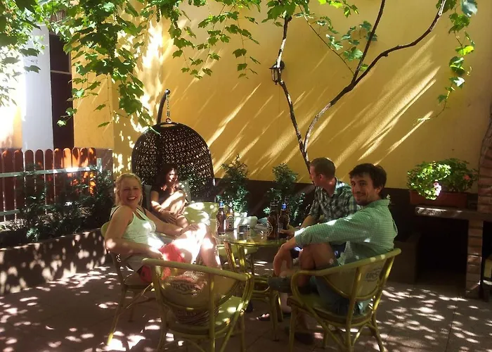 Transylvania Hostal *